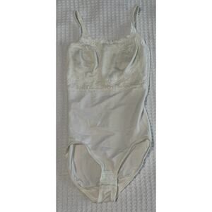 Vintage Flexees Girdle Lace White Bodysuit Shaper Underwire 34A B Olga Unlined